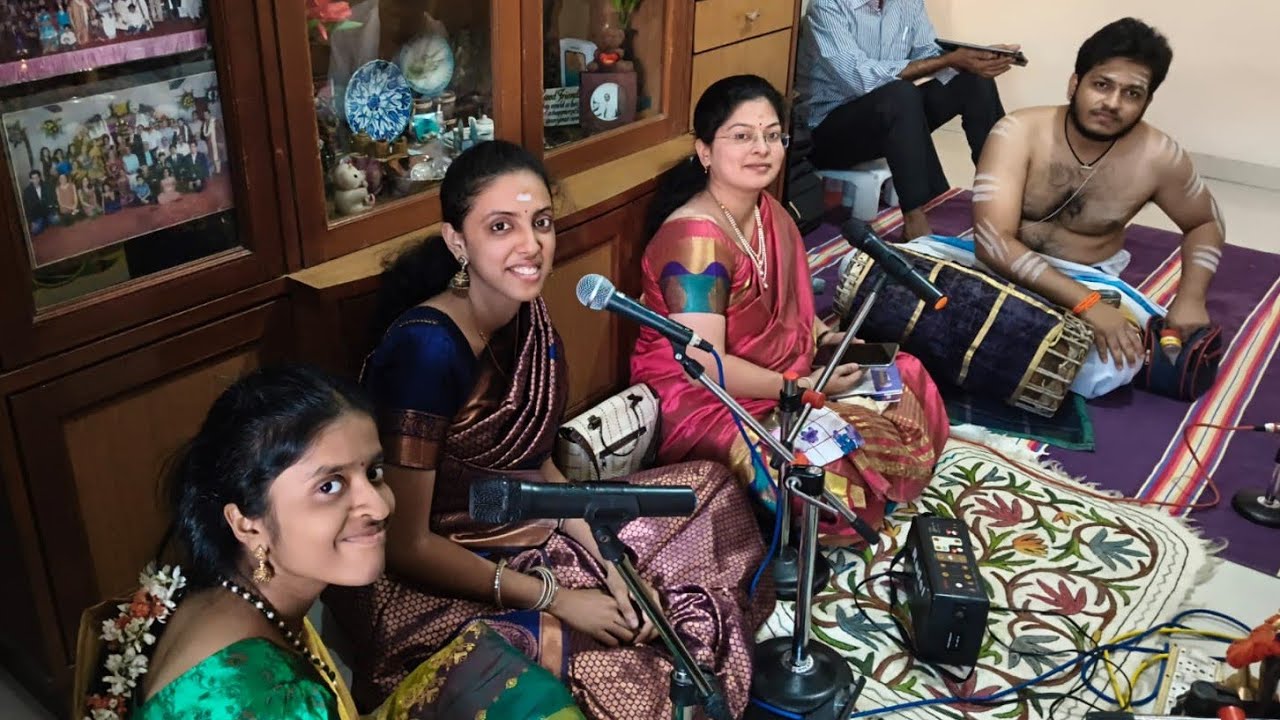 Thodaya Mangalam, Guru Keerthanam, Ashtapadhi, Tharangam, Abhang at Dombivli | Anushree Somanathan