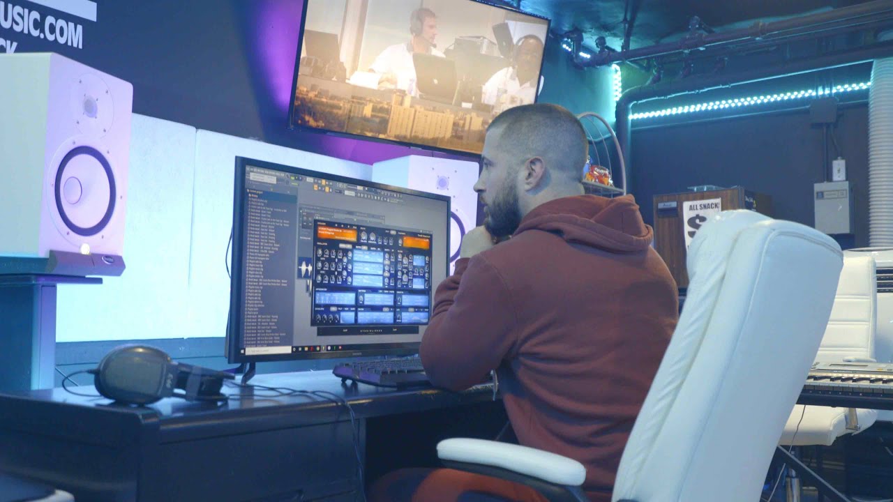 Music Producer Making A Beat For Rapper 2 (In The Studio) - YouTube