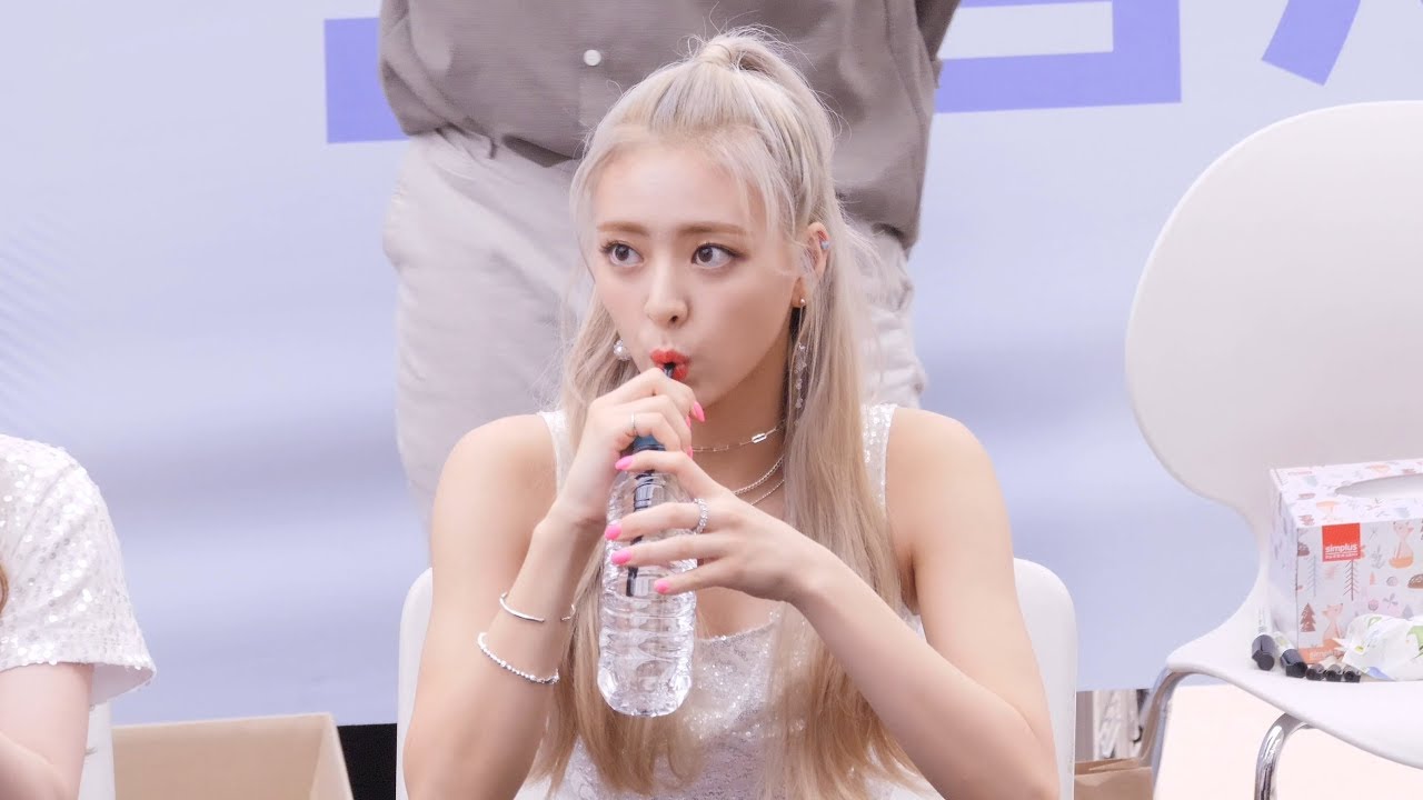 190825 ITZY (있지) 유나 YUNA 팬사인회 입장 대기 4K 직캠 @ 코엑스 팬사인회 by Spinel