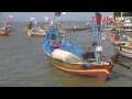 Dengan Perahu Kecil, Nelayan Usir Kapal Besar Penambang Pasir