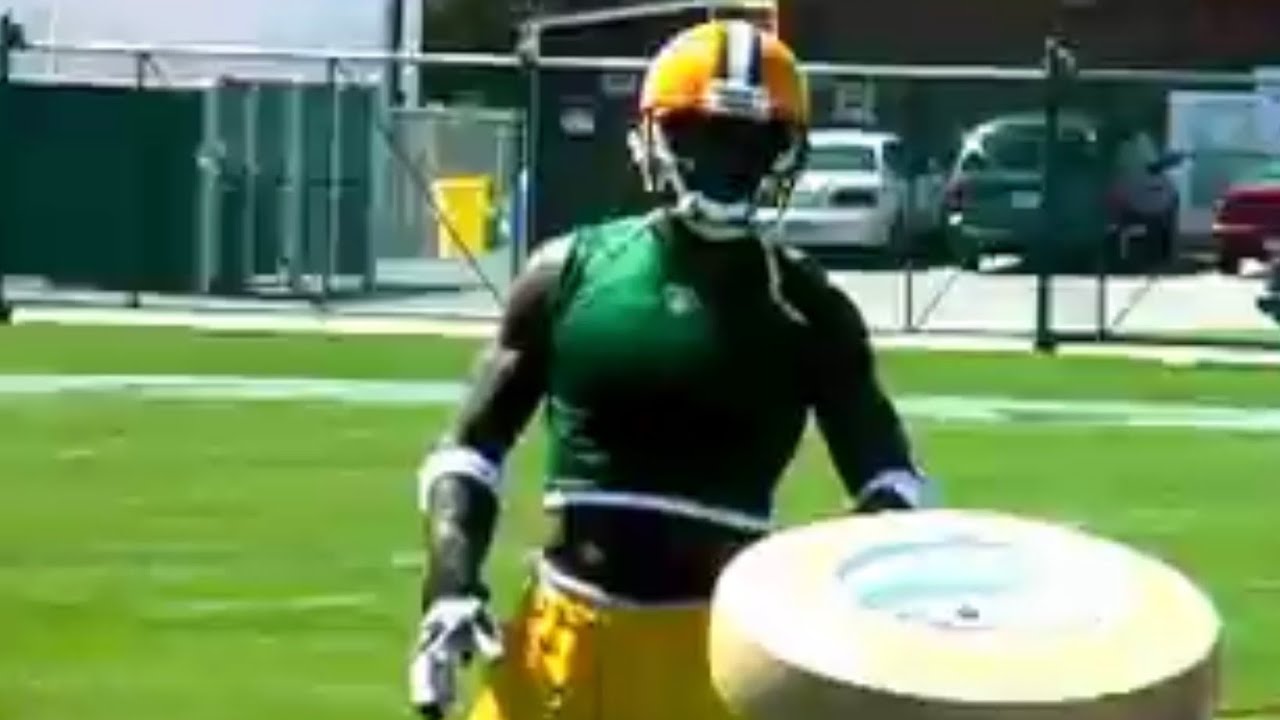 Donald Driver Warm Up (Vintage Clip)