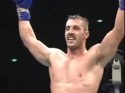K1】アンディ・フグ vs アーネスト・ホースト - YouTube