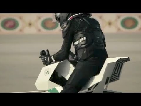 Video: La Polizia Di Dubai Addestra Gli Equipaggi Della Polizia Per Motociclette Volanti - Visualizzazione Alternativa