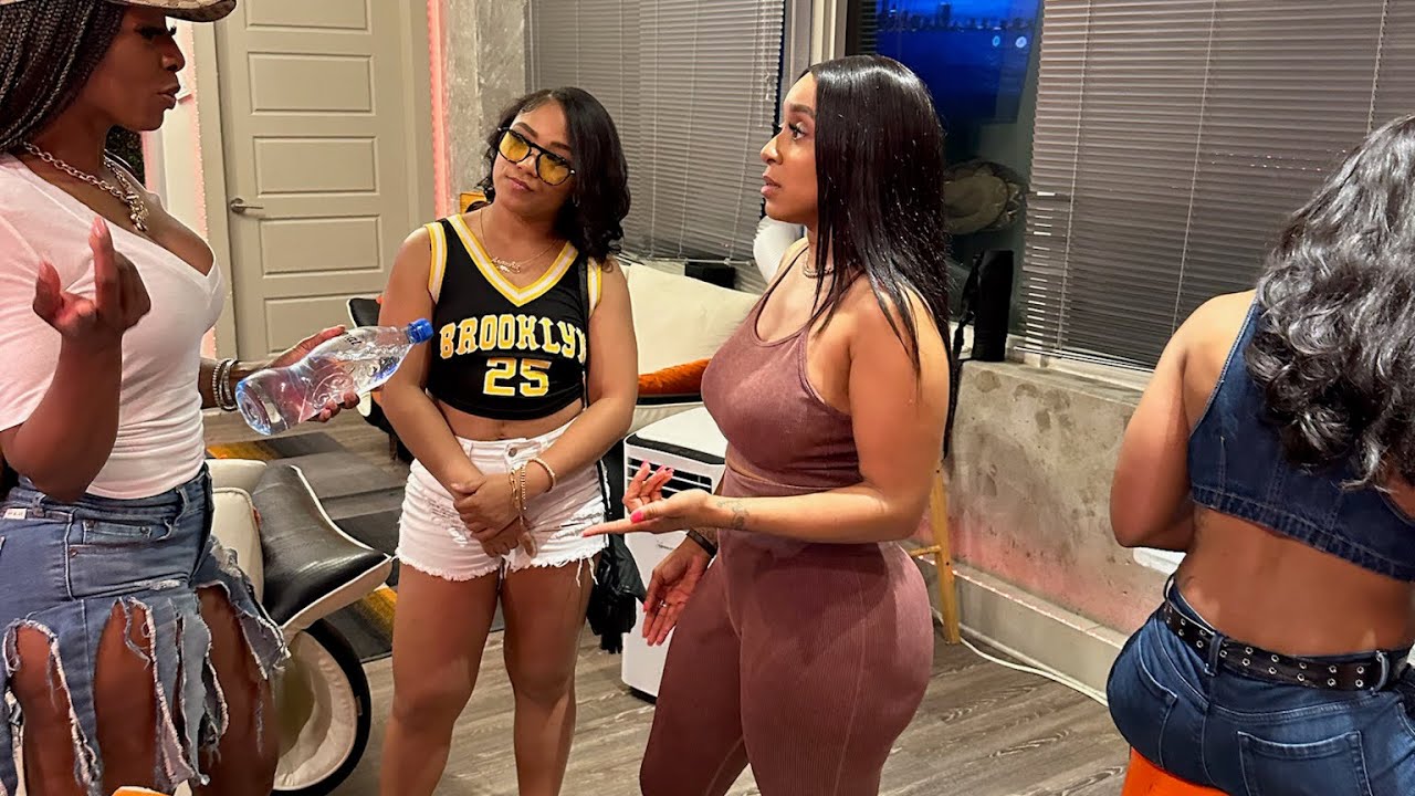 Crystal the Doll goes off on Rocsi for taking a man’s credit card