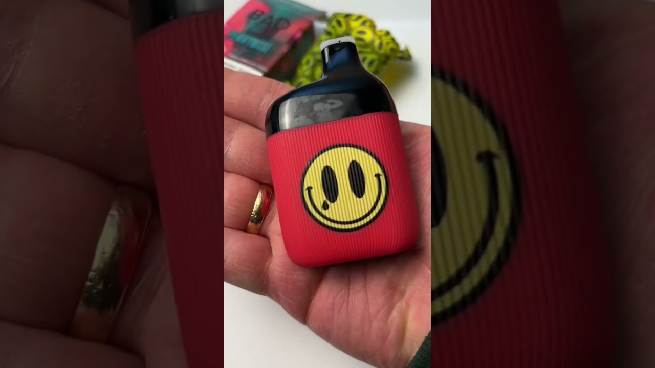 Одноразка BAD DRIP - pennywise 5000 puffs ( клубнично- арбузная жвачка)