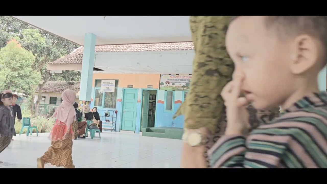 Lomba Fashion Show Ibu dan Anak dalam rangka memperingati Hari Kartini (Part 2)