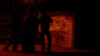 Anita En El Cubo De Basura Alla En El Pedotube