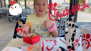 Eating chick fil A 🐔