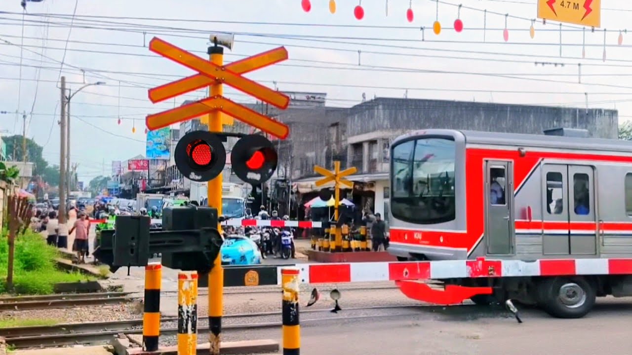 KEREN DAN MASIH GAGAH 👍 PERLINTASAN KERETA API ALKMAAR JPL 90 SERPONG