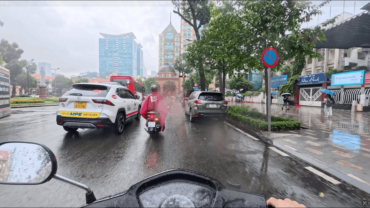 Sài Gòn Phủ Sương Mù Và Mưa Sáng Sớm Ngày 13.1.2026 | Nghe kể chuyện vlog