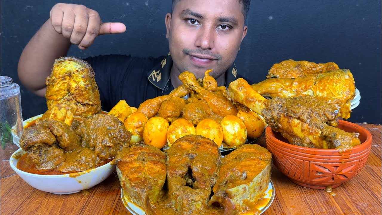 EATING FISH CURRY ,MUTTON CURRY ,CHICKEN LEG PIECE CURRY ,EGGS CURRY WITH RICE | ASMR MUKBANG 
