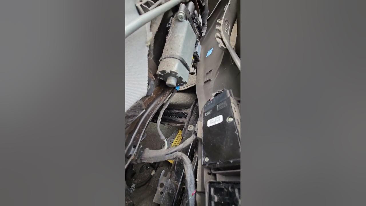 2016 Chevy Malibu. Driver or passenger seat won't slide forward. - YouTube