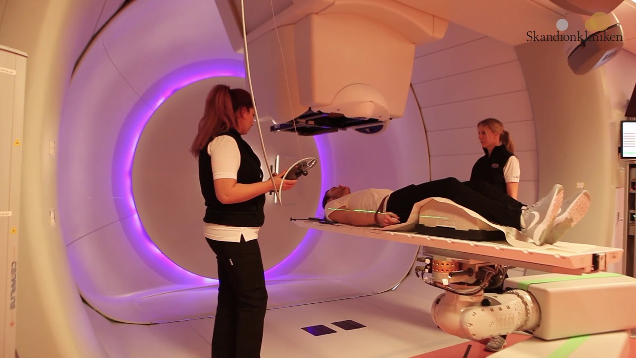 Så här går det till att få behandling med protonstrålning på Skandionkliniken i Uppsala.