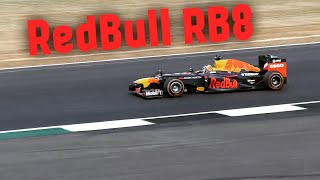 Red Bull RB8 F1 Car at Silverstone 70th Anniversary Parade - Screaming F1 V8 Sound!