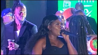 Tazama Anjella Apagawisha Diamond Uzinduzi Wa Wasafi Festival Apiga Show Mbele Yake Ni Noma