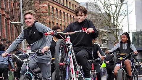 Little harry 15 intro song