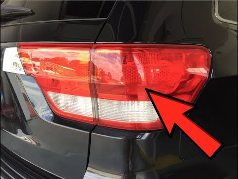 فيديو: كيف يمكنك تغيير لمبة الضوء الخلفي في سيارة جيب جراند شيروكي 2007؟