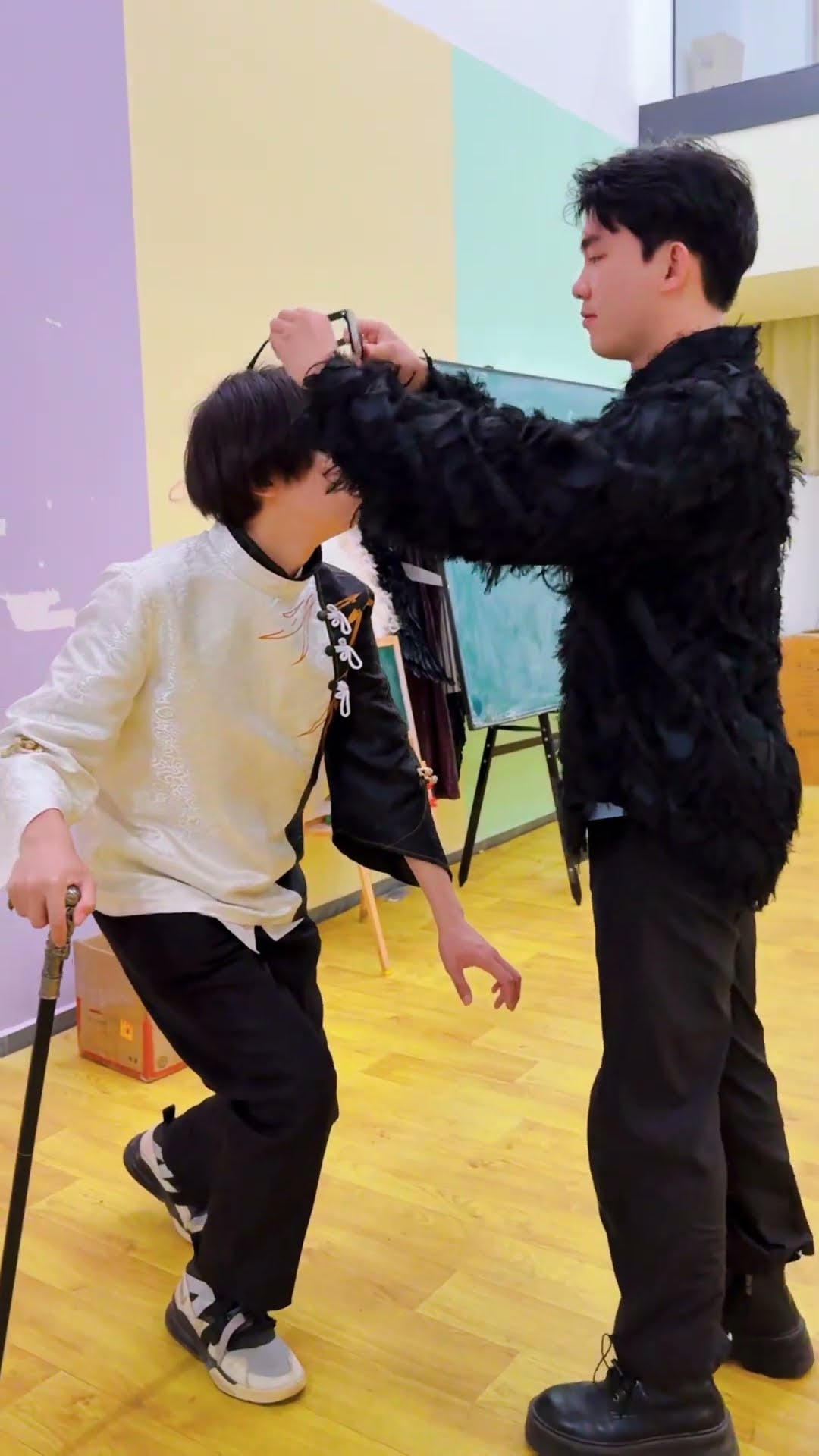 黑天使被男朋友时刻保护着#short #angel #clown
