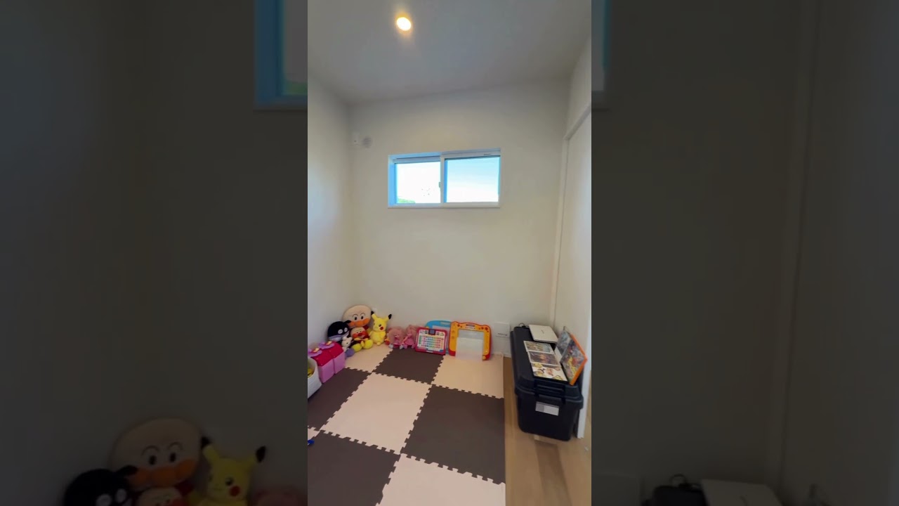 【Roomtour】土地のカタチを活かした、工夫いっぱいの平屋が公開されました♪ アイキャッチ画像