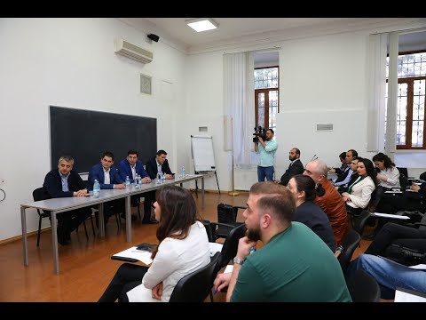 შინაგან საქმეთა სამინისტროს მართლწესრიგის ოფიცრები სტუდენტებს შეხვდნენ