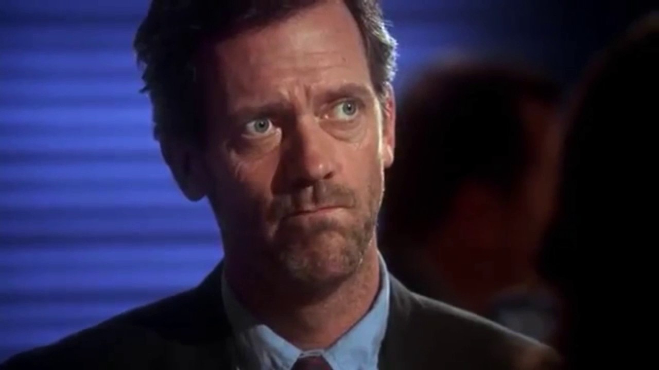 House tiene una cita con cameron. - YouTube