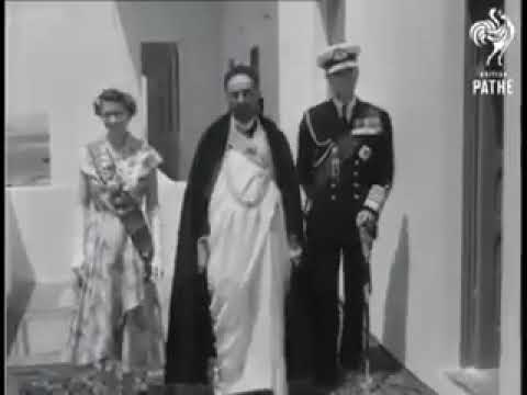 طبرق 1954م الملك محمد إدريس السنوسي يستقبل ملكة بريطانيا إليزابيث الثانية وزوجها الأمير فيليب