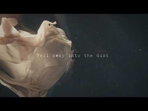 SpaceAcre “Into the Dust” - Una canzone natalizia alternativa