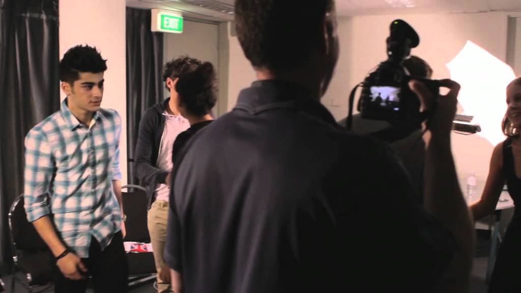 gossip grill One Direction Kiss The Hot Hits Online Team