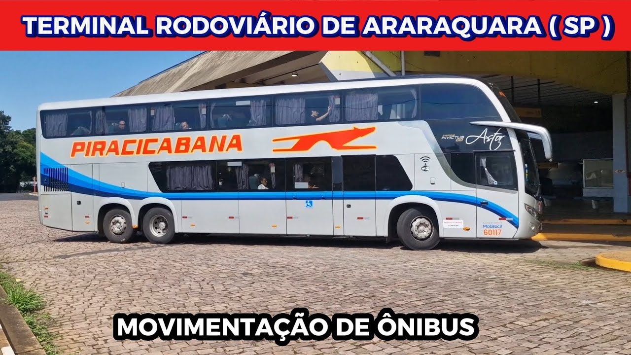MOVIMENTO DE ÔNIBUS NO TERMINAL RODOVIÁRIO DE ARARAQUARA ( SP ) - FIM DE ANO 