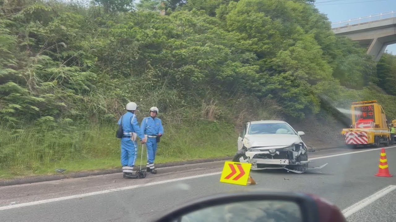 高速道路で3台が玉突き 「脇見運転をしていた」工事規制中のNEXCO