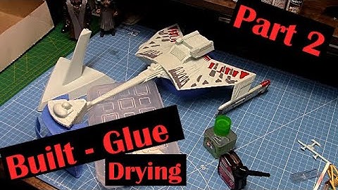 AMT Klingon Cruiser part 2 - 1:537 scale Model Build: Assembly!