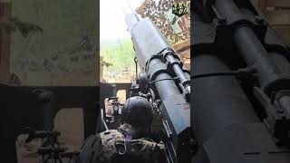 Расчеты пушек «Гиацинт-Б» российских десантников