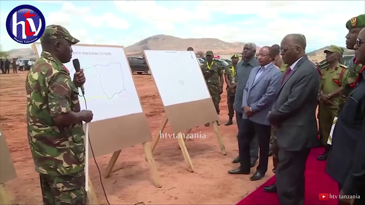 RAIS MAGUFULI AWEKA  JIWE LA MSINGI LA MAKAO MAKUU YA JWTZ DODOMA.