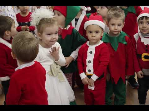 Видео: Как да поздравя Дядо Коледа и Снежанка