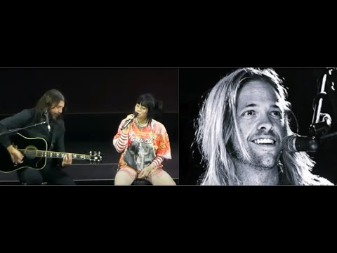 Billie Eilish was joined by Foo Fighters's Dave Grohl for "My Hero"