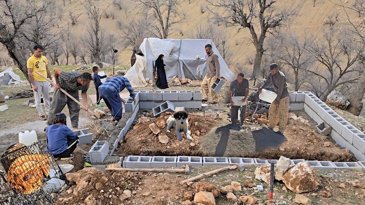 HHard life of nomads in the mountains | Building a safe shelter to survive the rainy winter ⛺🌧️