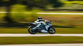 : CHASING DOWN FAST S1000RR!