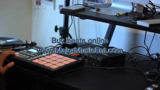 Major Music Tv: Dee Dot Beat making with Maschine Mikro using Basement Era Expansion