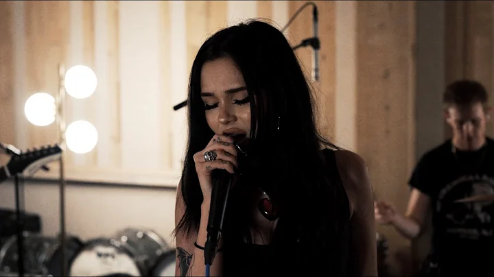 maggie lindemann - all around me (flyleaf cover)