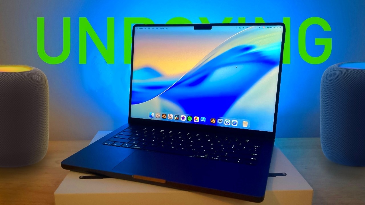 MacBook Pro Unboxing | Apple 2025 M5 - YouTube