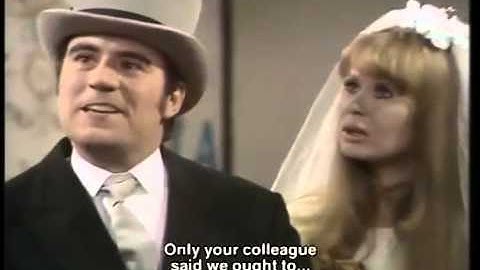 NOVIOS  CAMA Monty Python s Flying Circus 1x08 Full Frontal Nudity pt 2 online video cutter com