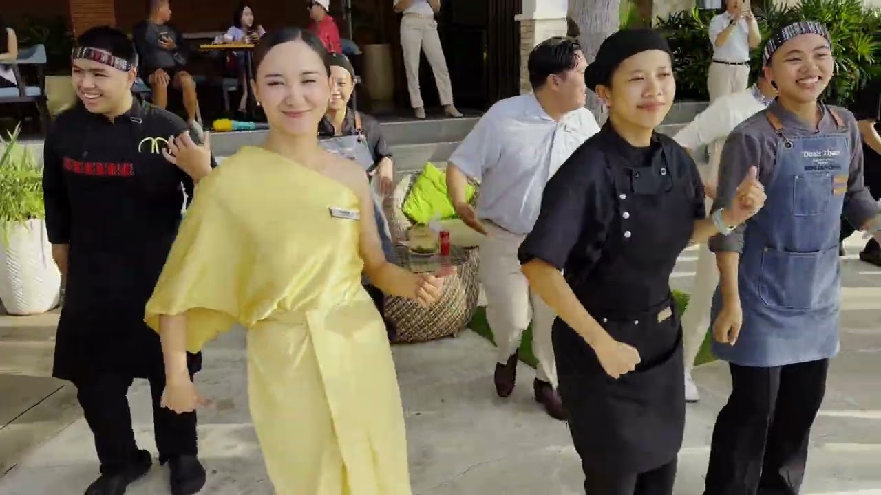 Happy New Year 2026 from all employees of  Dusit Thani Mactan Resort in  Cebu To FLOGEN SIPS 2025