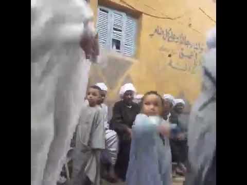 طفل صعيدي خلى للرقصة طعمة ثااني