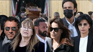 Régine : Les Stars & Célébrités arrivent aux obsèques de "La Reine de la Nuit" au ✟ Père Lachaise
