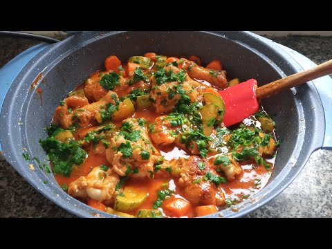 Vídeo: Frango Multicooker: Receita