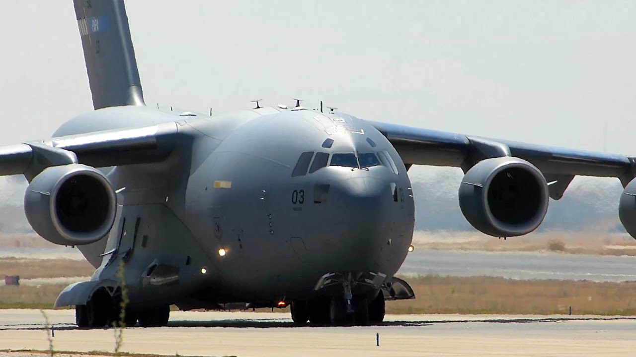  C 17 GLOBEMASTER III taking off with dust YouTube