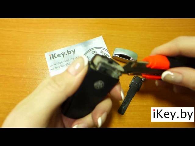 Замена батарейки в ключе ФОЛЬКСВАГЕН Пассат Б6, Пассат Б7, Пассат СС,EOS Change the battery
