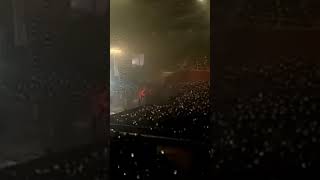 Idoller Ve Fanlar Konserde Donup Kalıyorlar