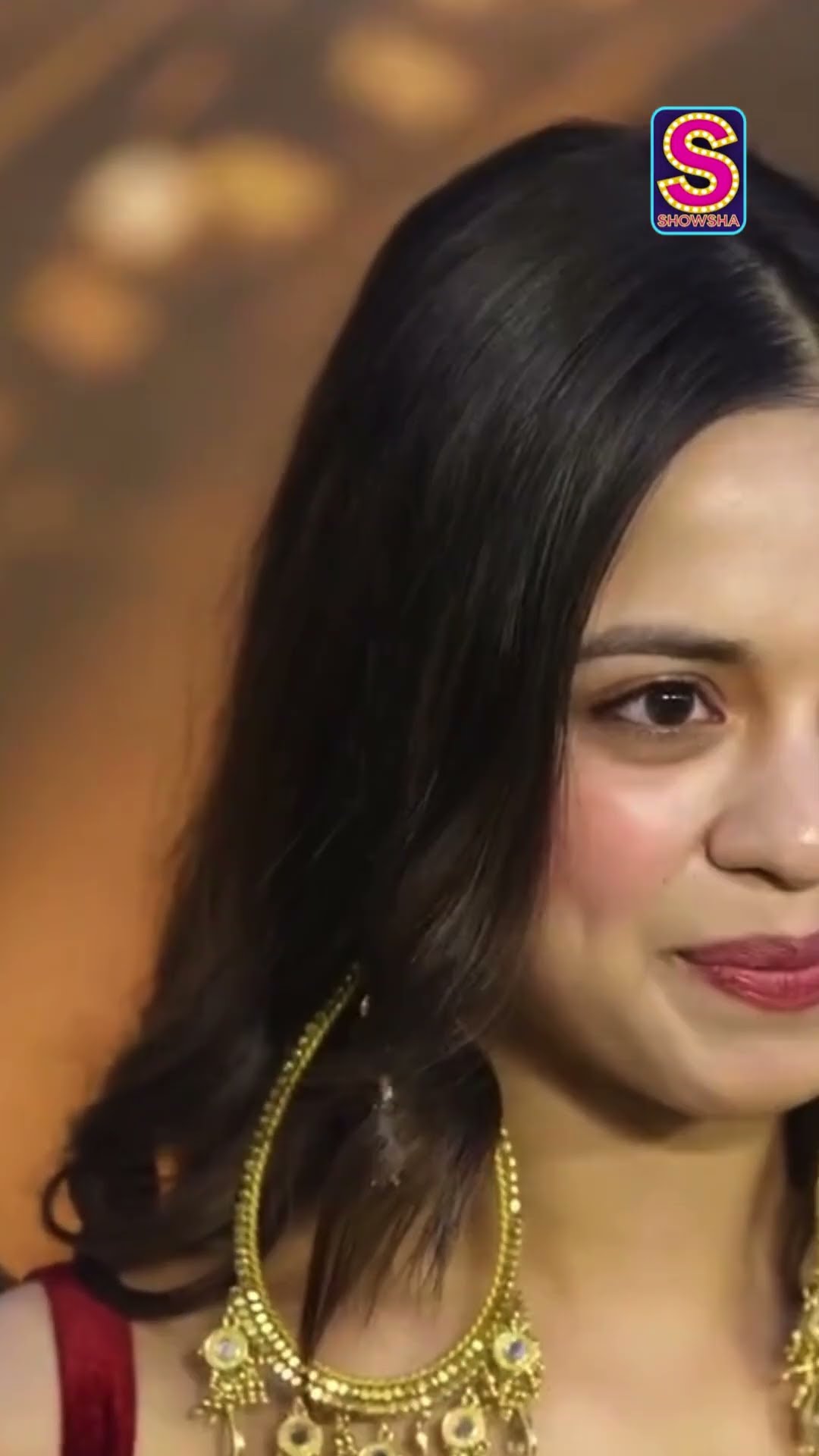 Nitanshi Goel Proves That The OG Gold Classic Look Never Goes Out Style!