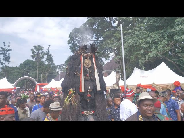 Ajofia Nnewi appeared in Urualla and this happened...